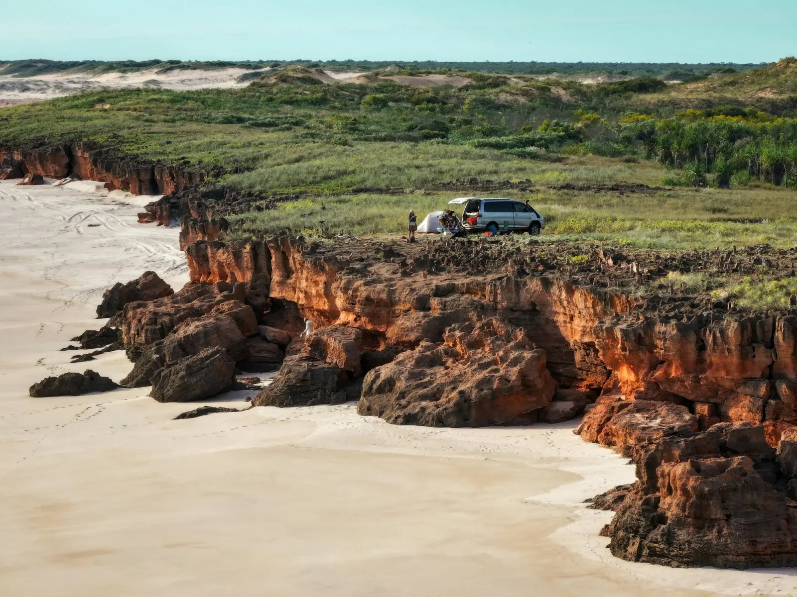 Campervan Adventure on Dampier Peninsula Cliffs