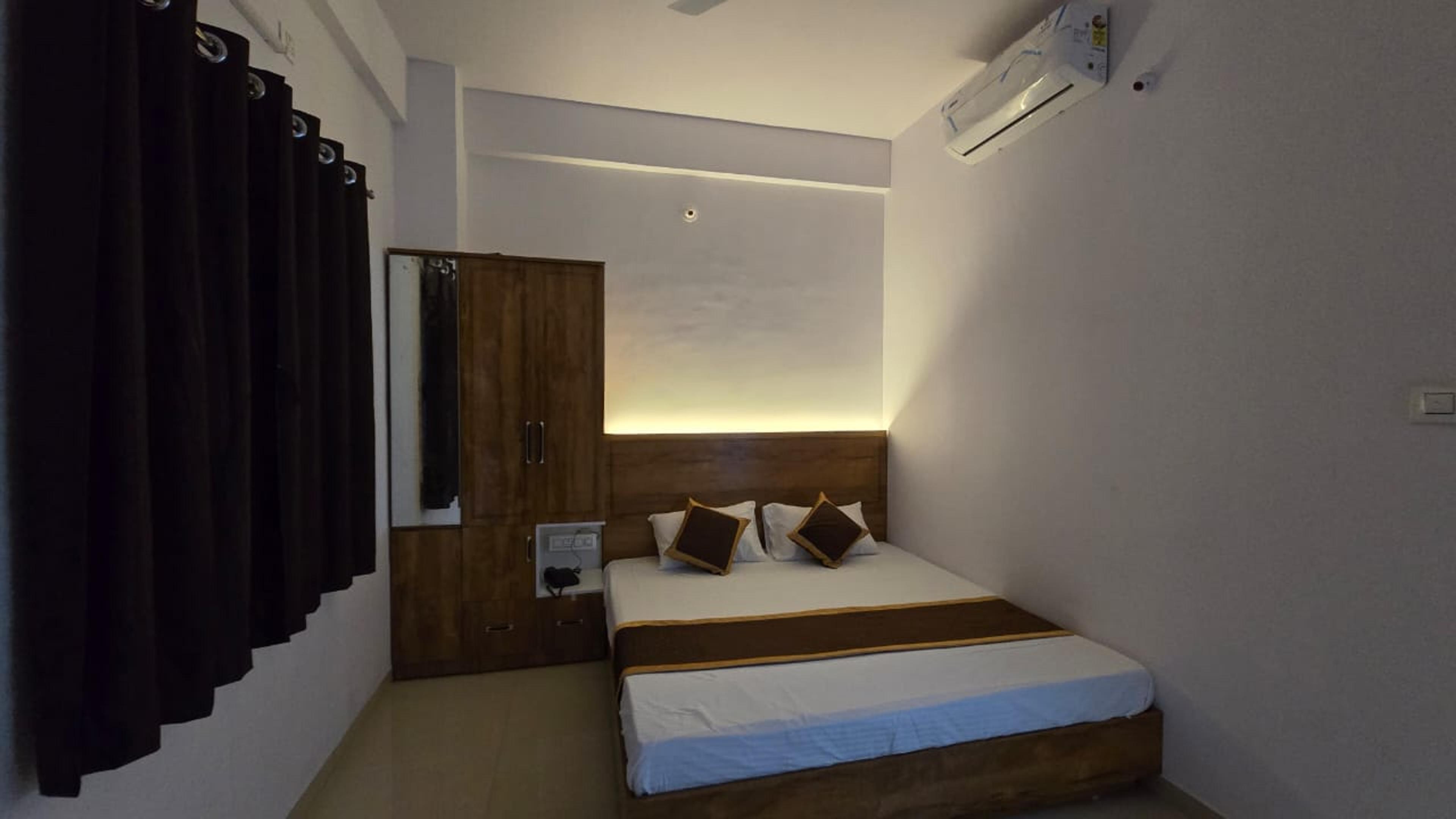 Gallery image 5 of Balaji Lodging