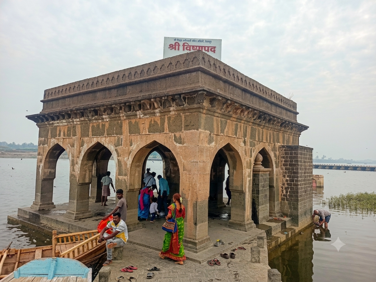 Gallery image 3 of Vishnupad Temple