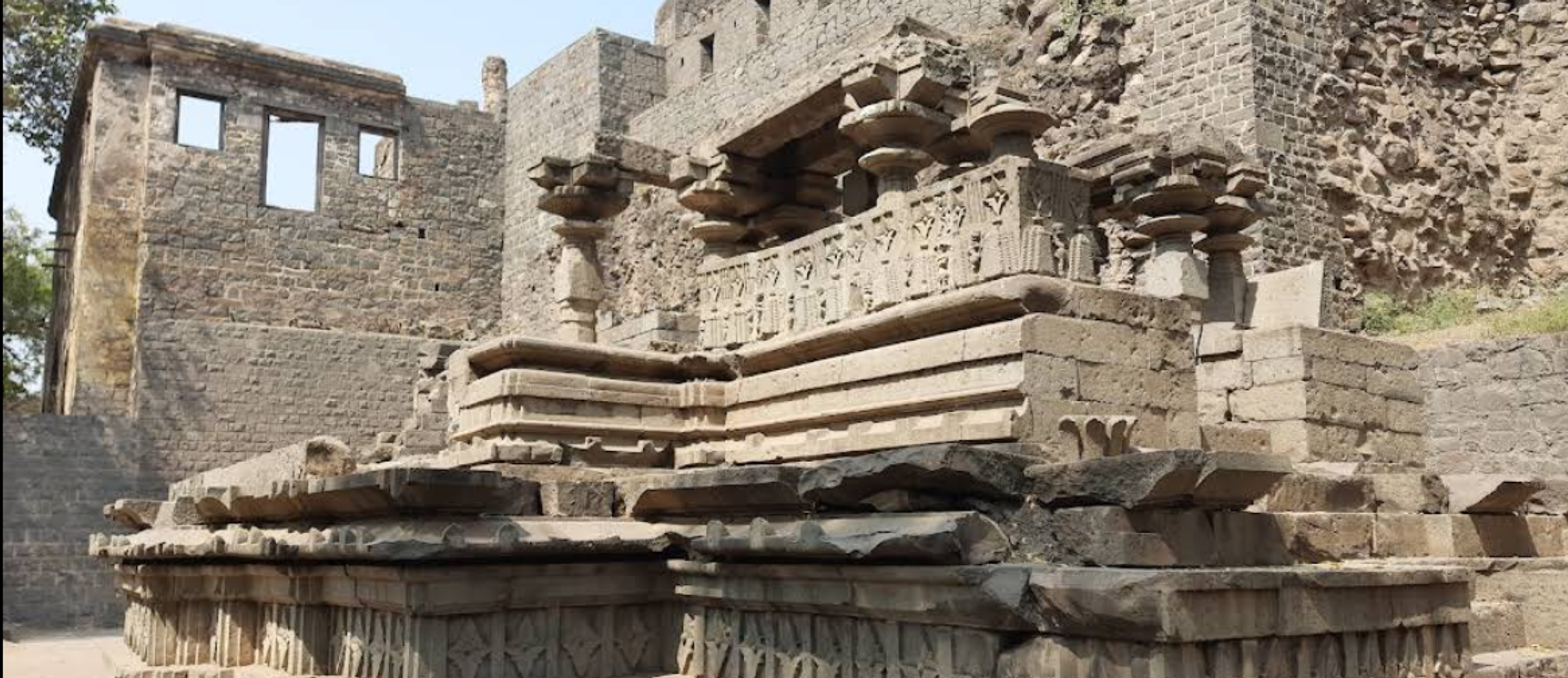 Gallery image 5 of Solapur Bhuikot Fort