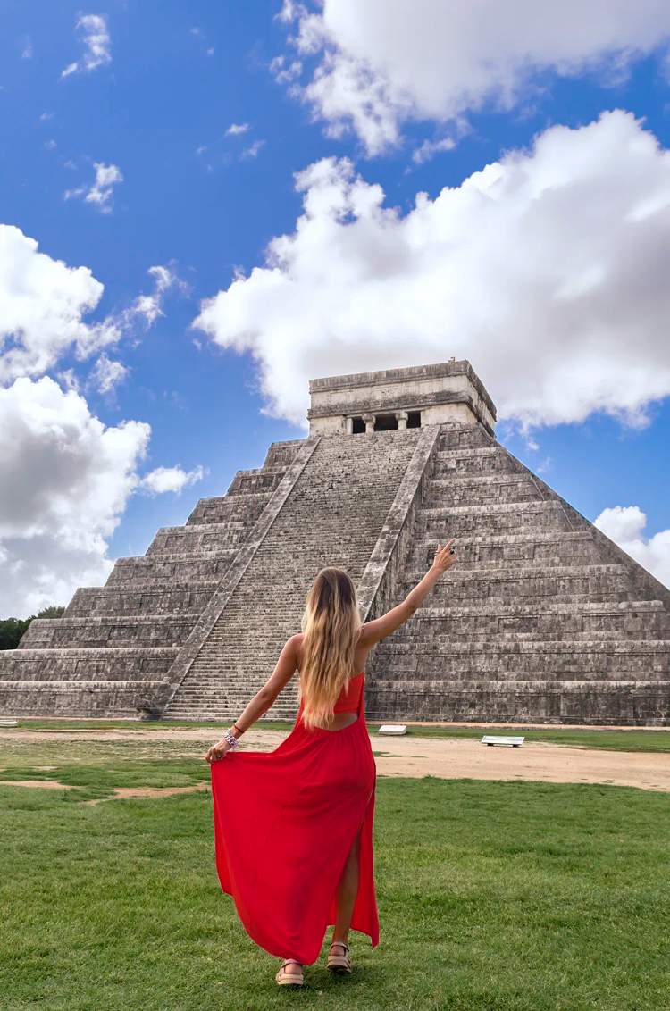 Pirámide de Kukulcan en Chichen Itzá. (Ruinas Mayas cerca de Cancún)