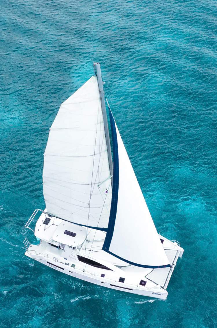 Renta un catamarán privado en Cancún.