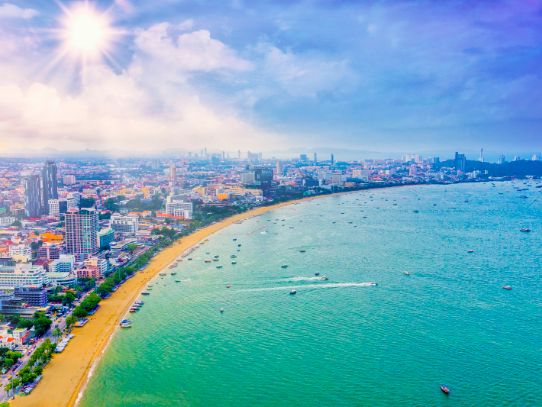 Pattaya Beach(Thailand) 2026 Guide: Walking Street, Speedboats & The Urban Bay