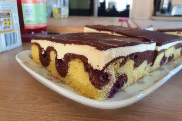 Card background for Donauwelle