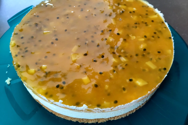 Card background for Mango-Maracuja-Torte mit Kokosboden