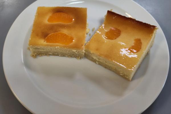 Card background for Käsekuchen mit Mandarinen