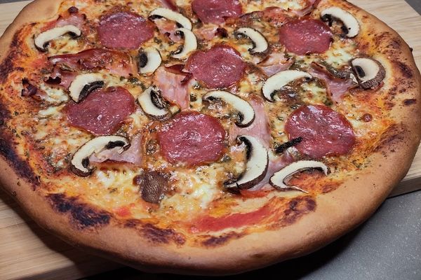 Card background for Pizzateig fränkische Art mit Bier