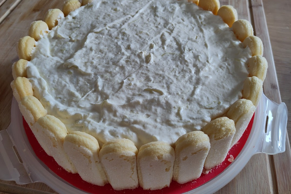 Card background for Rhabarbercharlotte