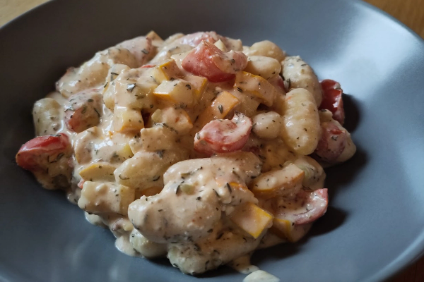 Card background for Feta-Gnocchi