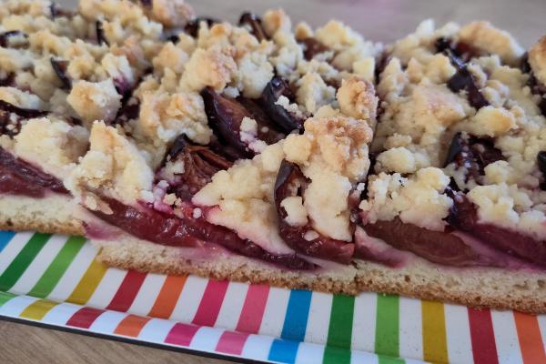 Card background for fruchtiger Streuselkuchen