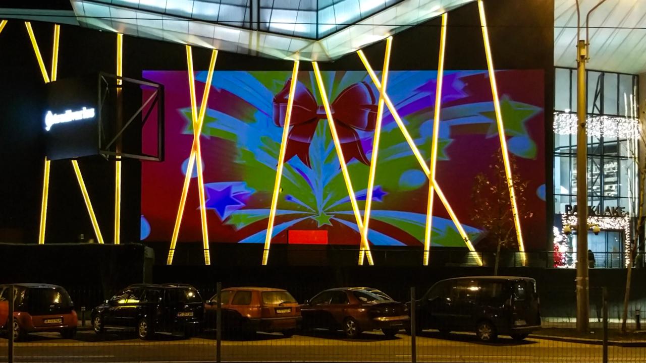 ParkLake Façade Projection