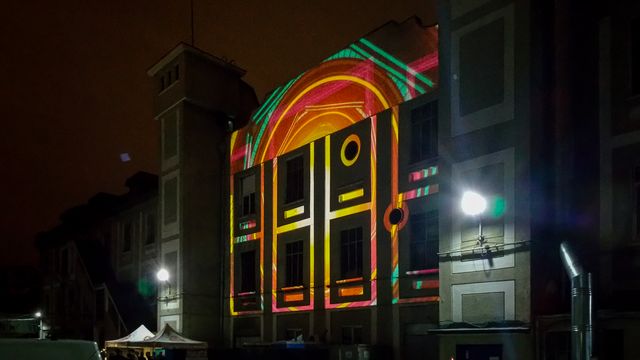 Creative Est Silent DANCE — Flaros Factory