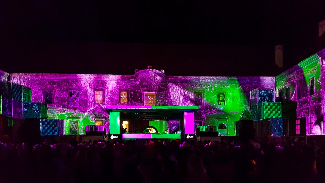 Electric Castle — Bánffy Castle Courtyard Mapping