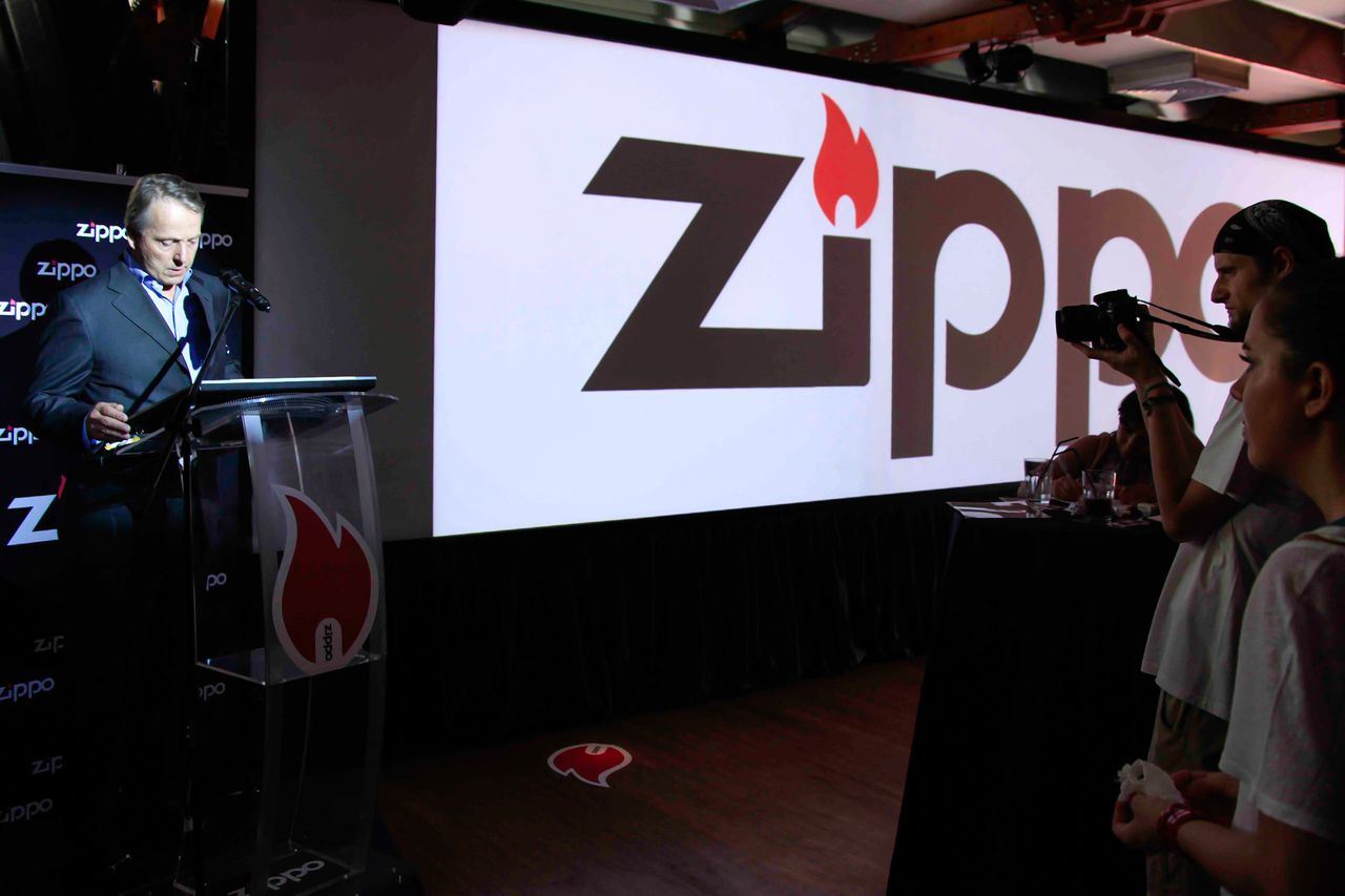 Lansare Zippo