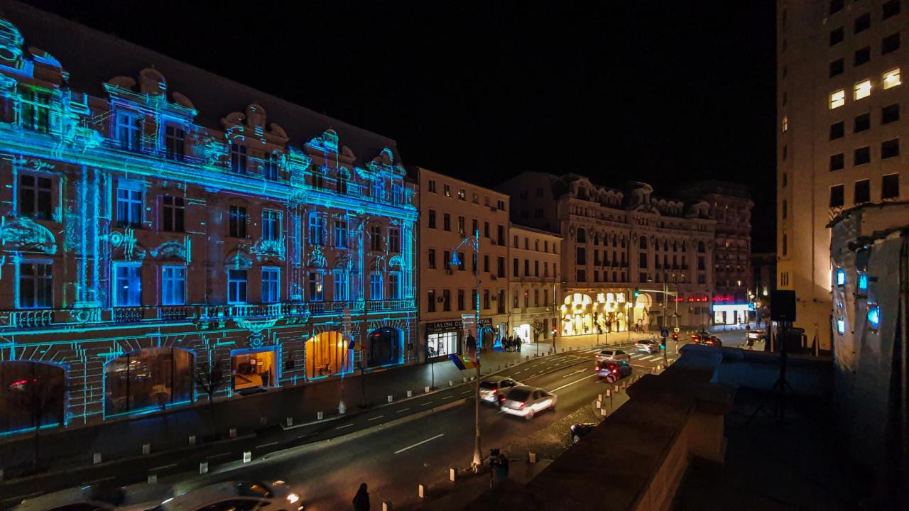 Samsung Galaxy S21 FE 5G at Grand Hotel Continental