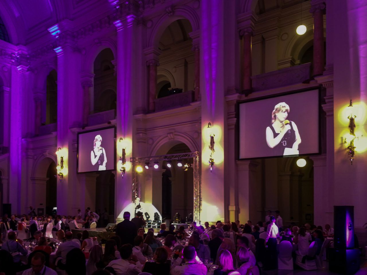 Paralela 45 Gala — Palace of Justice