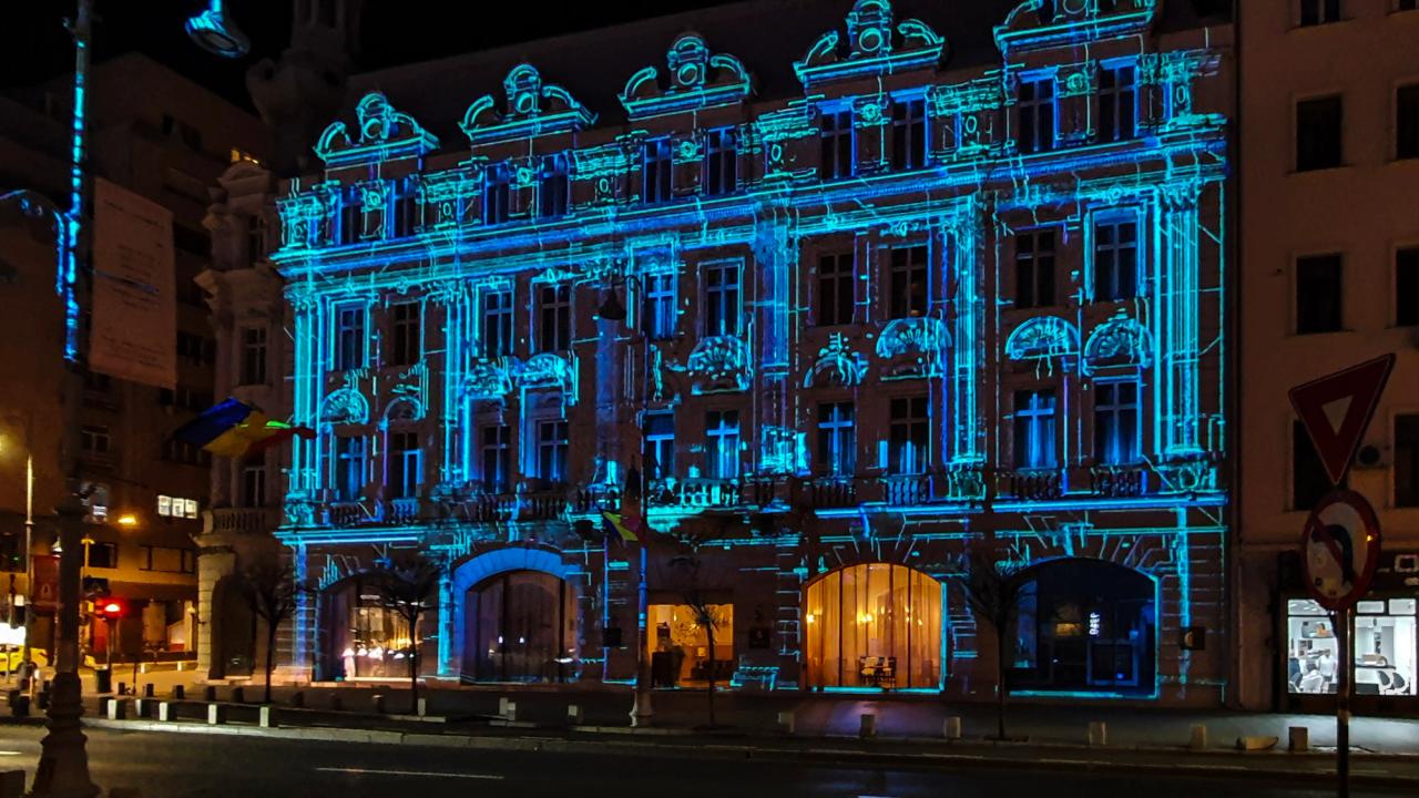 Samsung Galaxy S21 FE 5G at Grand Hotel Continental