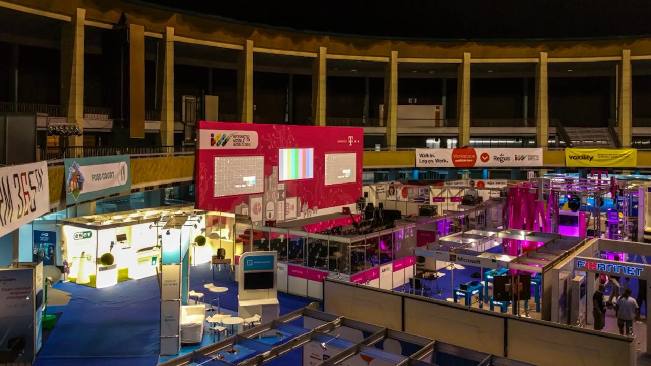 Internet & Mobile World 2015