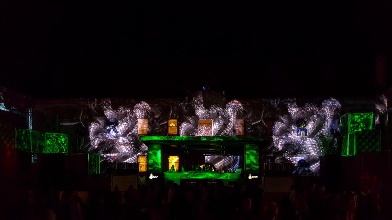 Electric Castle — Bánffy Castle Courtyard Mapping