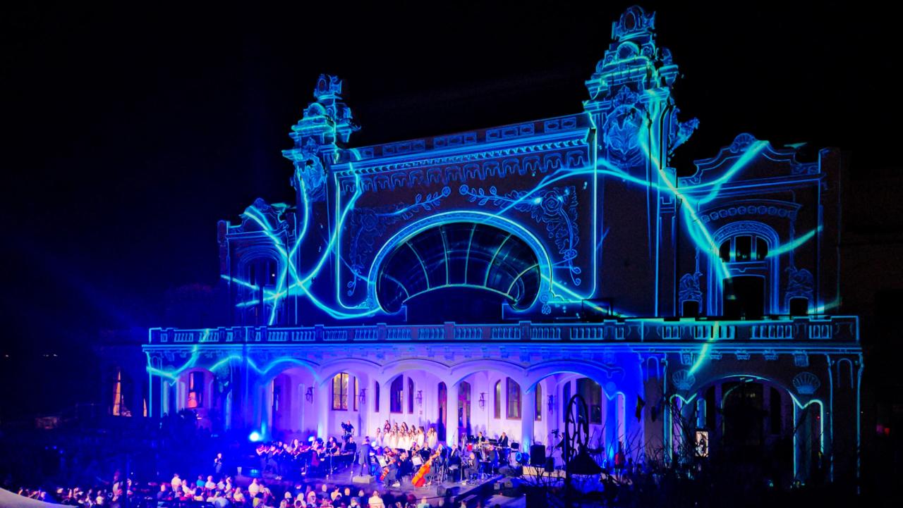 “E Cool să Fii Cult” — Constanța Casino