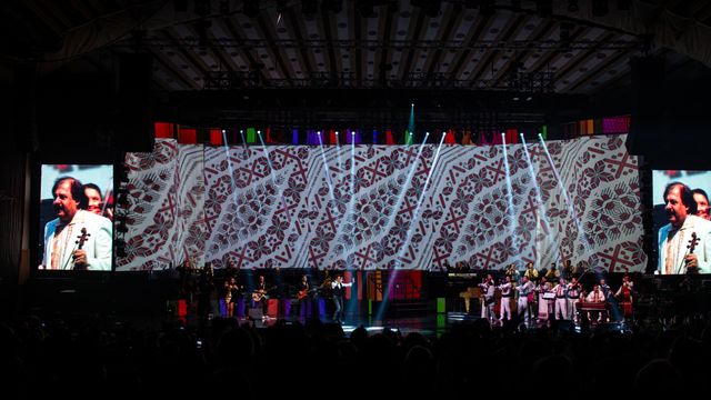 Ștefan Bănică — Christmas Concerts 2014