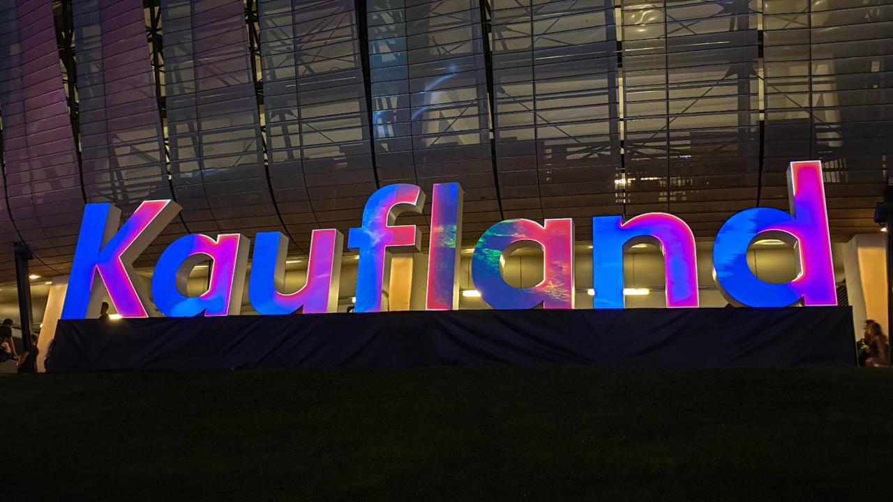 Proiecție Kaufland la UNTOLD 2019