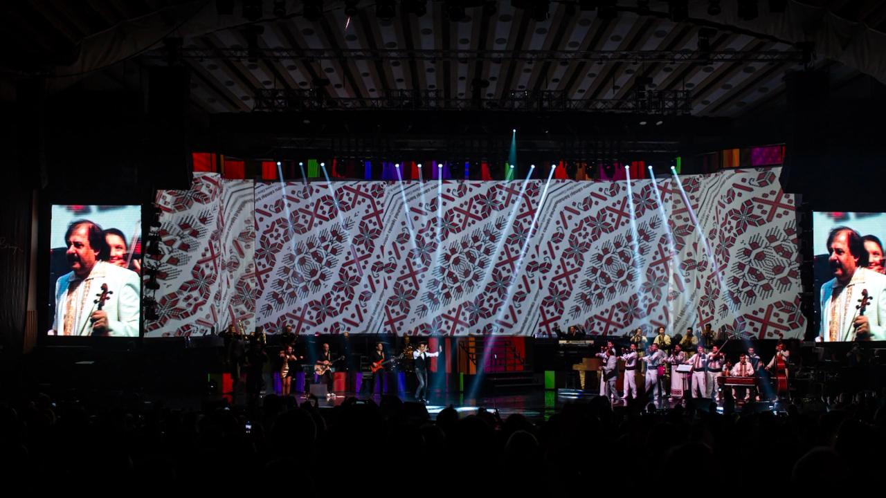 Ștefan Bănică — Christmas Concerts 2014