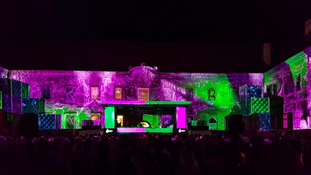 Electric Castle — Bánffy Castle Courtyard Mapping