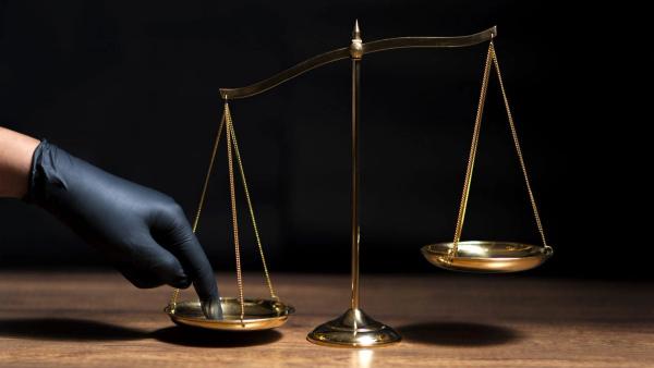 unbalanced scales