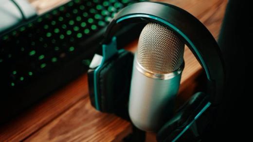 microphone headphones