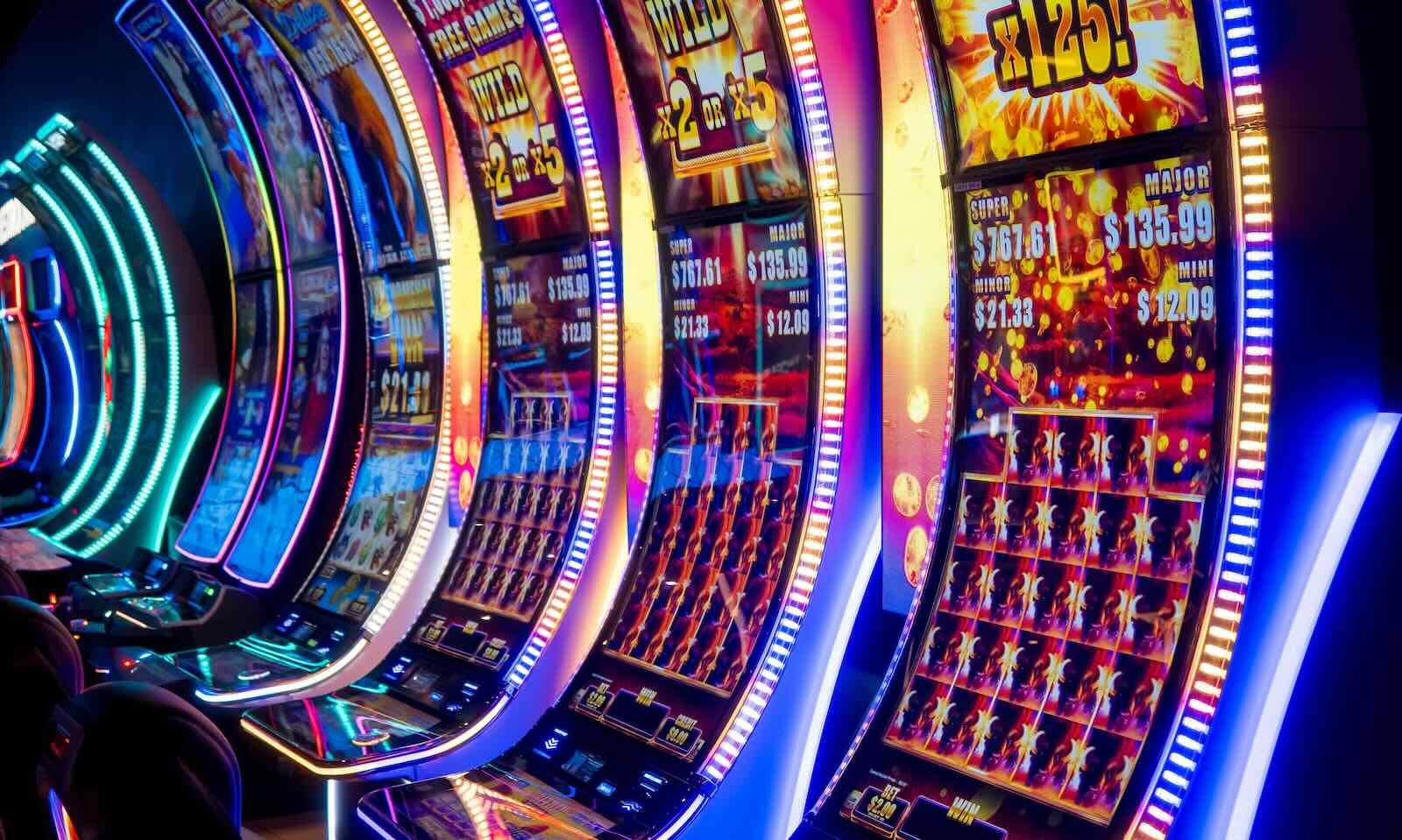 Slots Mathematician Takes To Reddit For Eye-Opening AMA