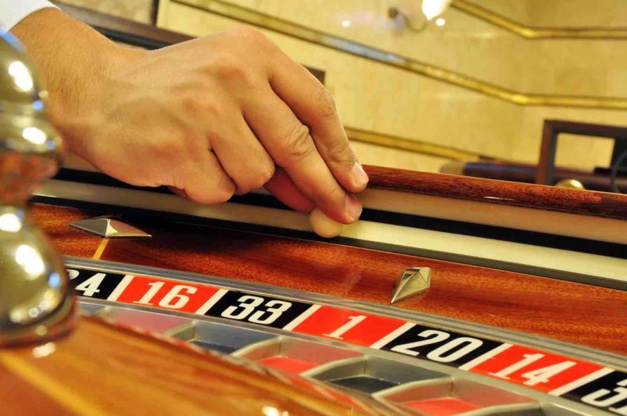 casino dealer