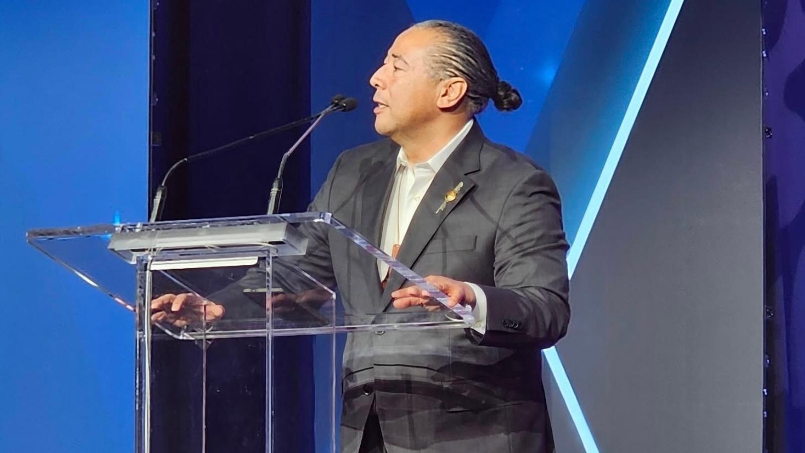 iga-chairman-david-bean-podium