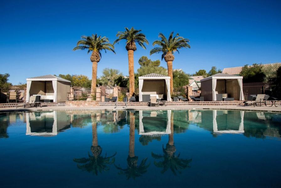 eureka hotel pool cabanas