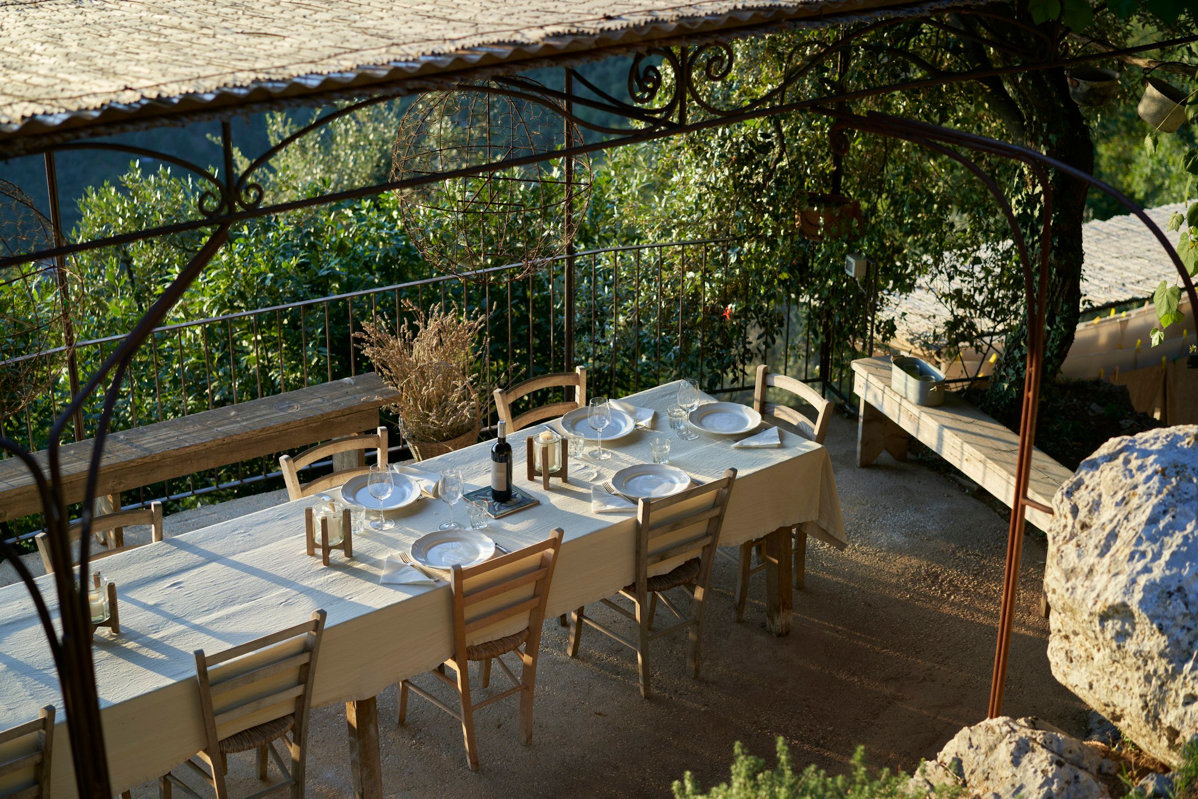 Sala ristorante nella veranda luminosa