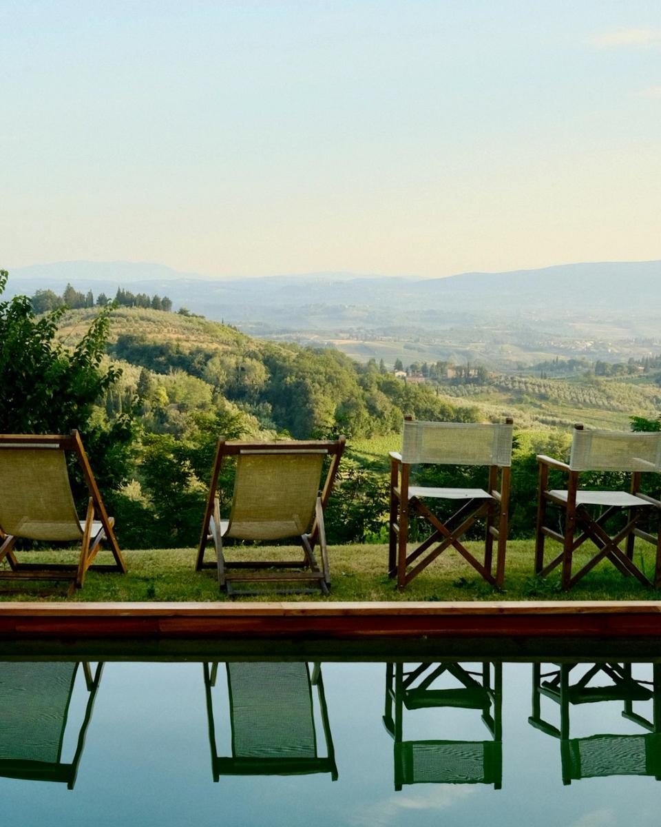 Il giardino all'italiana all'ombra dei lecci
