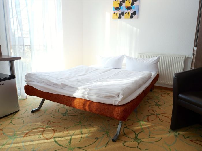 Familienzimmer Kleiderschrank Hotel AVIVA by APOLONIA