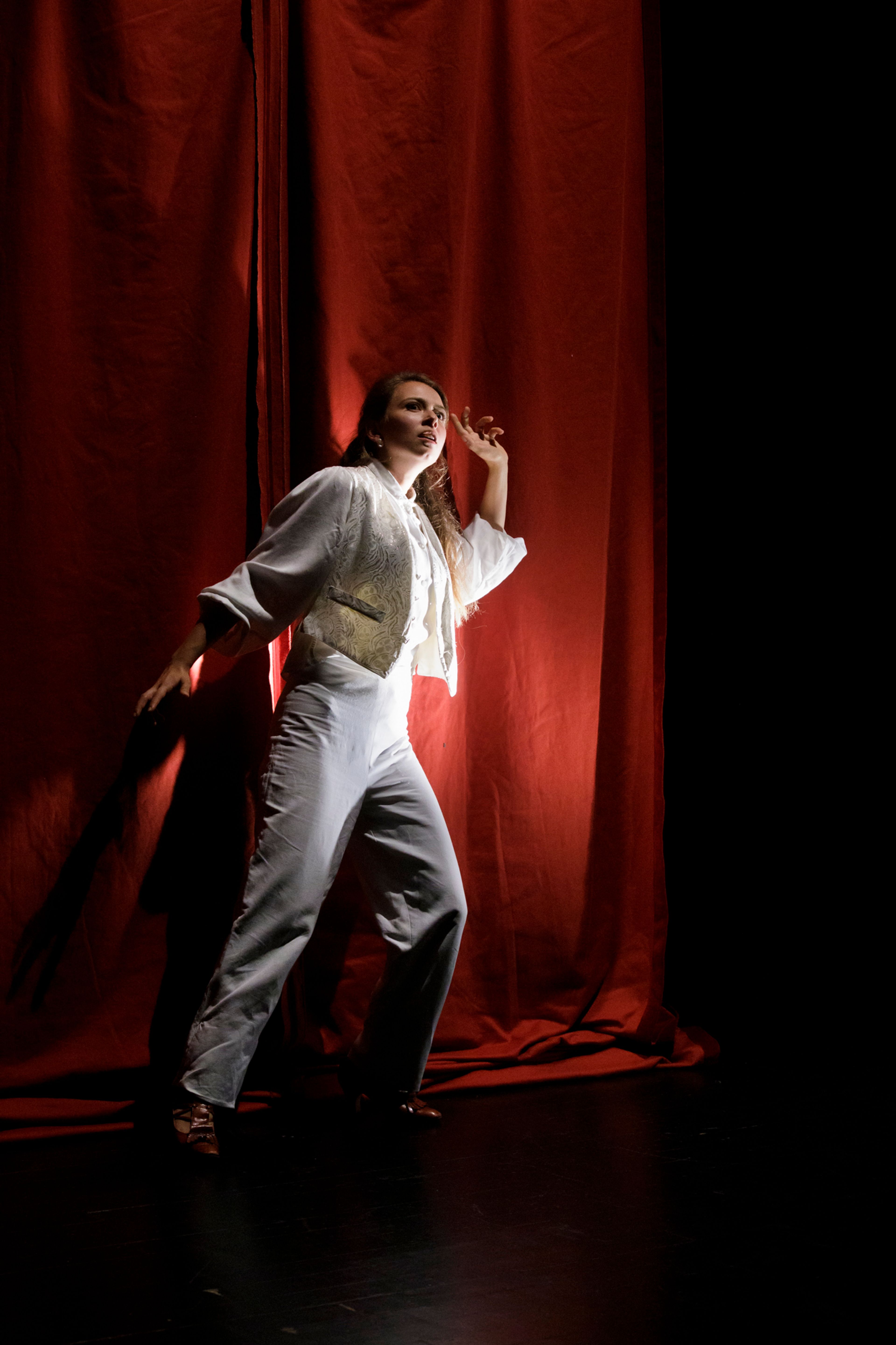 Une de la compagnie Les Barbares