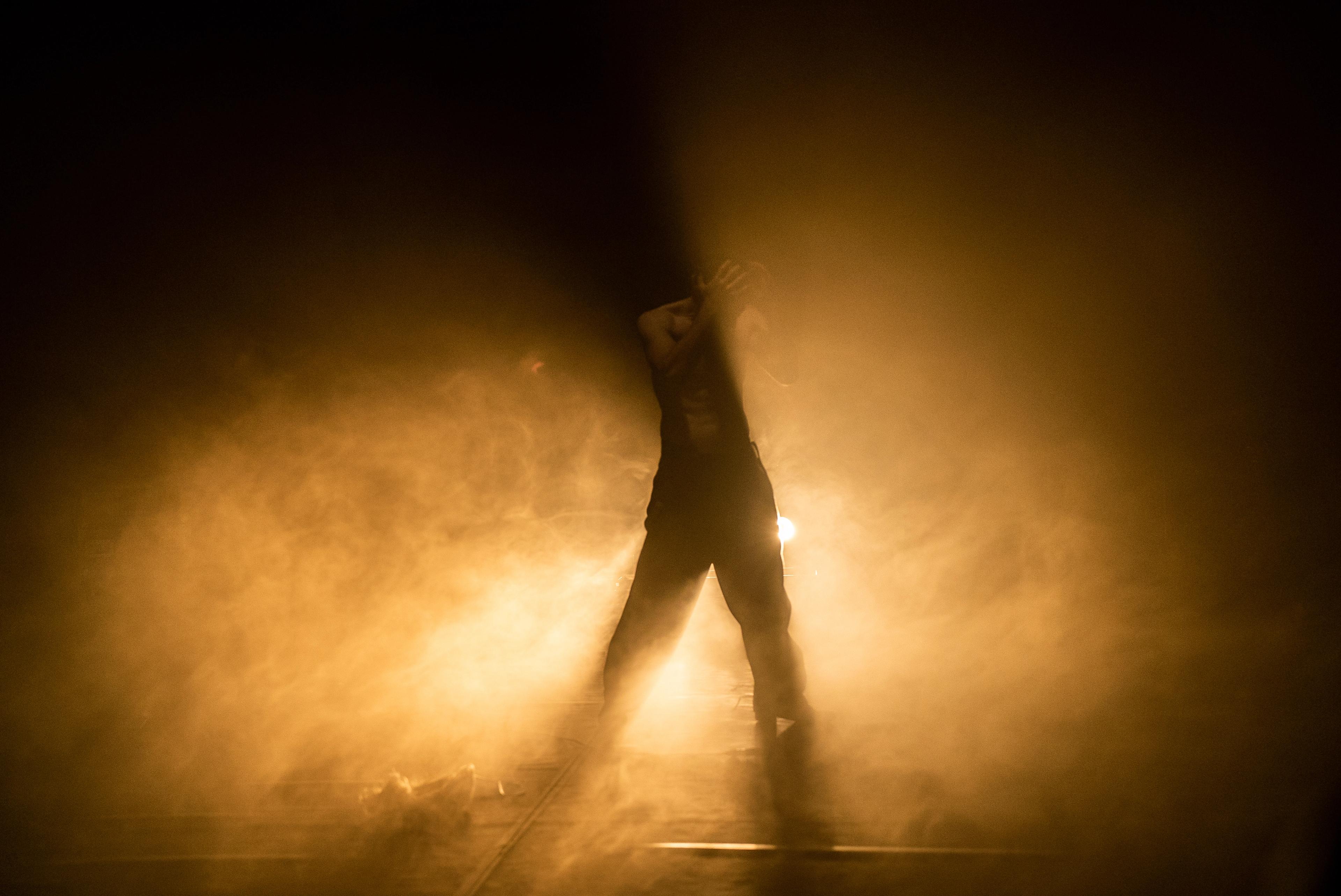 Une de la compagnie Les Barbares