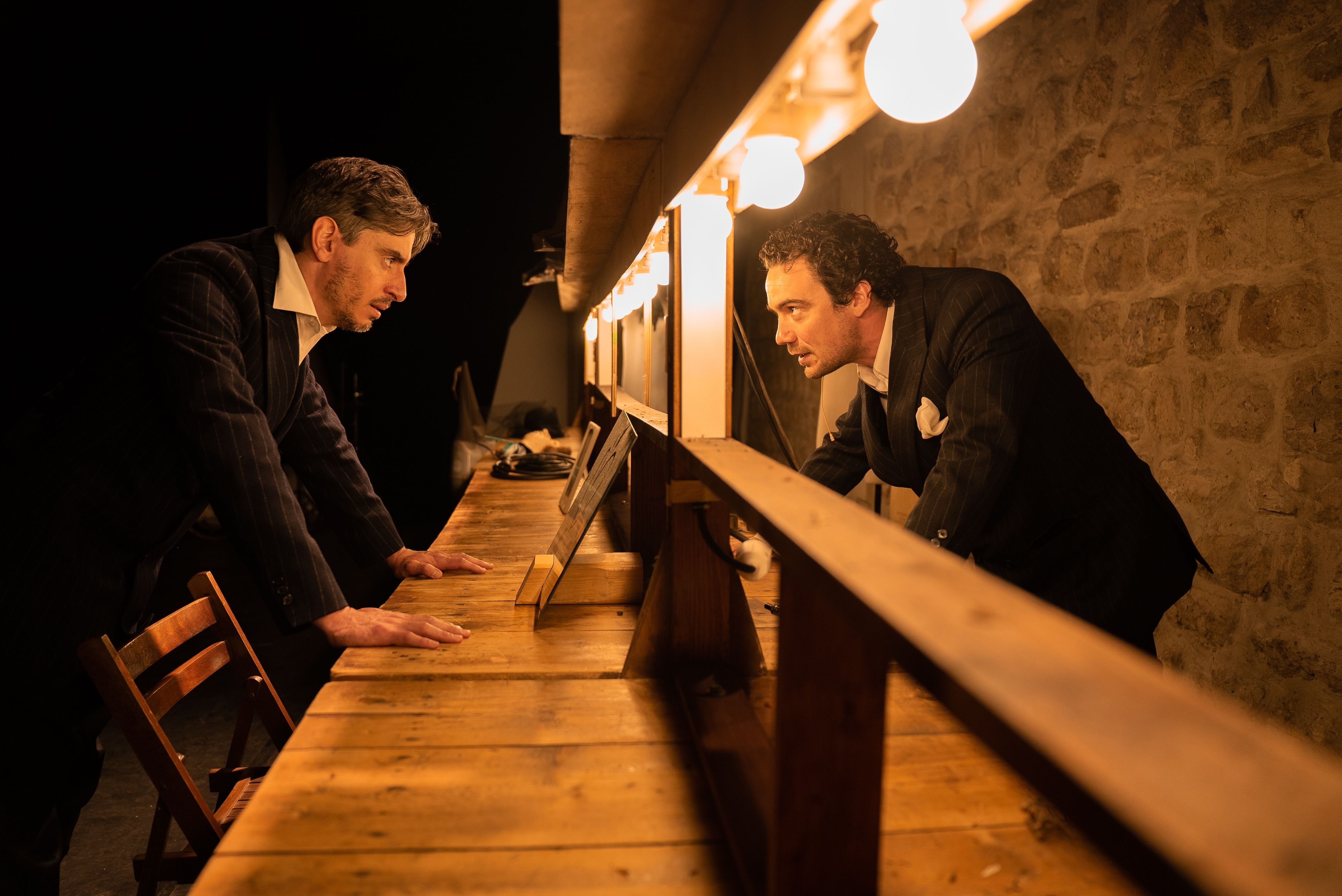 Une de la compagnie Les Barbares