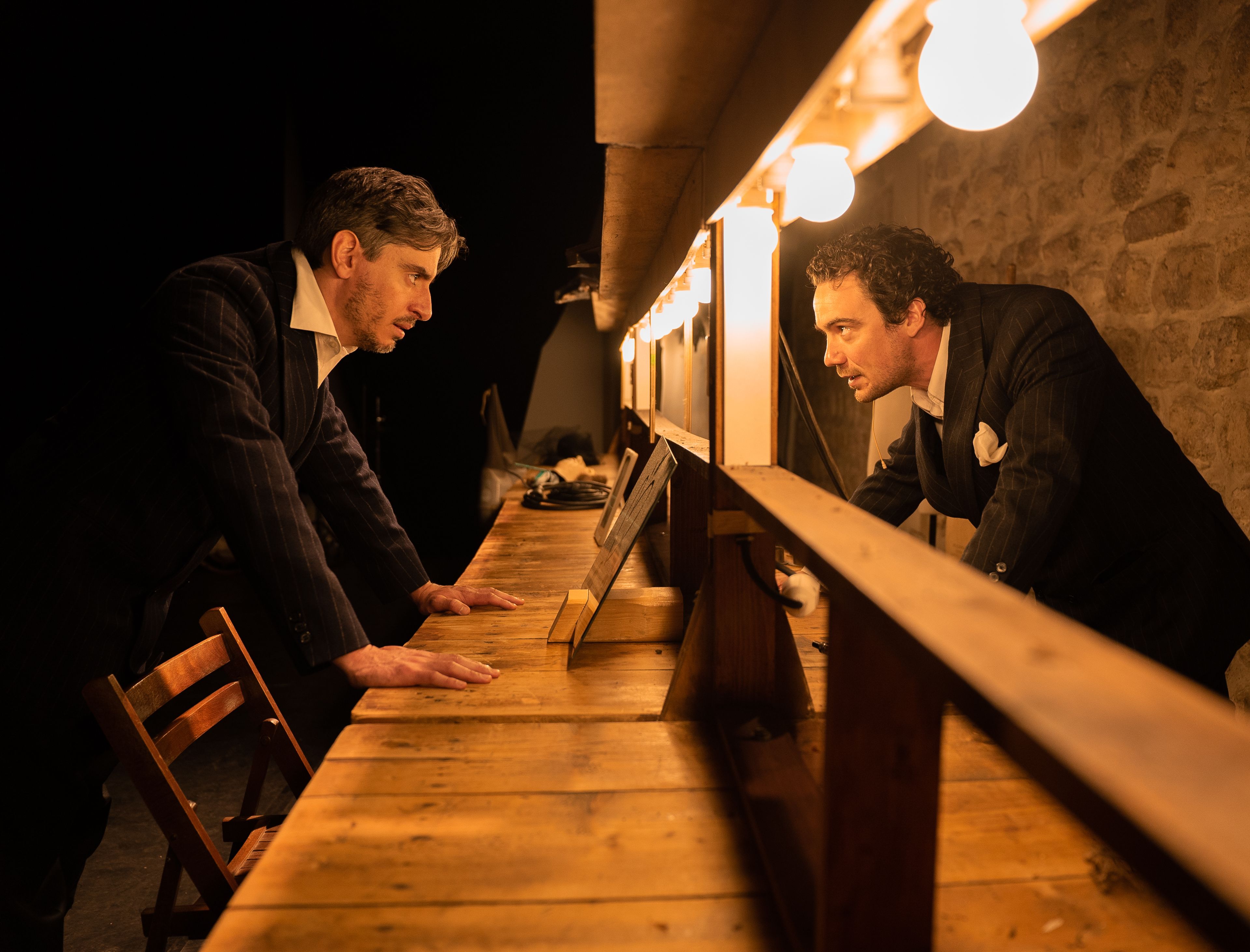 Une de la compagnie Les Barbares