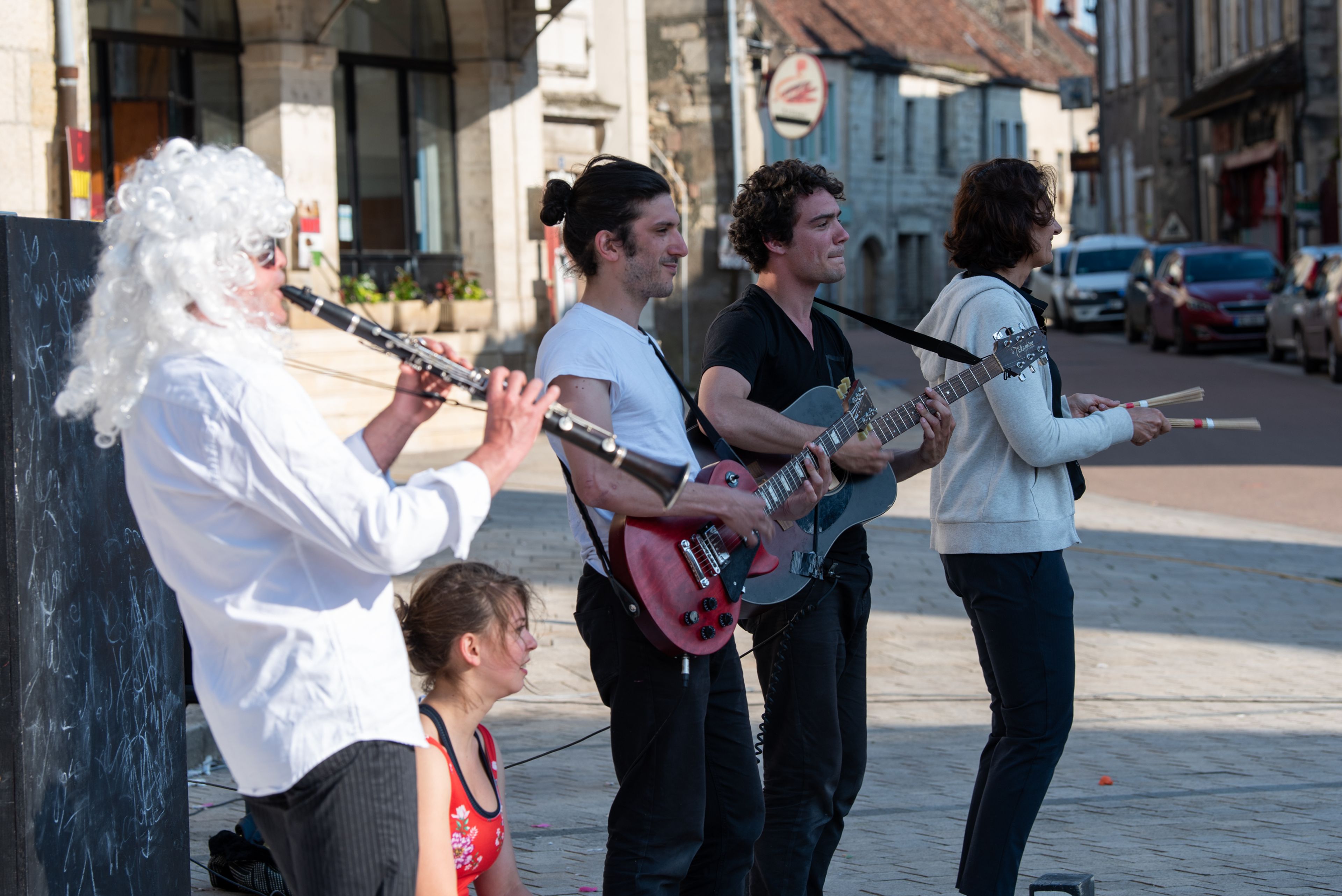 Une de la compagnie Les Barbares