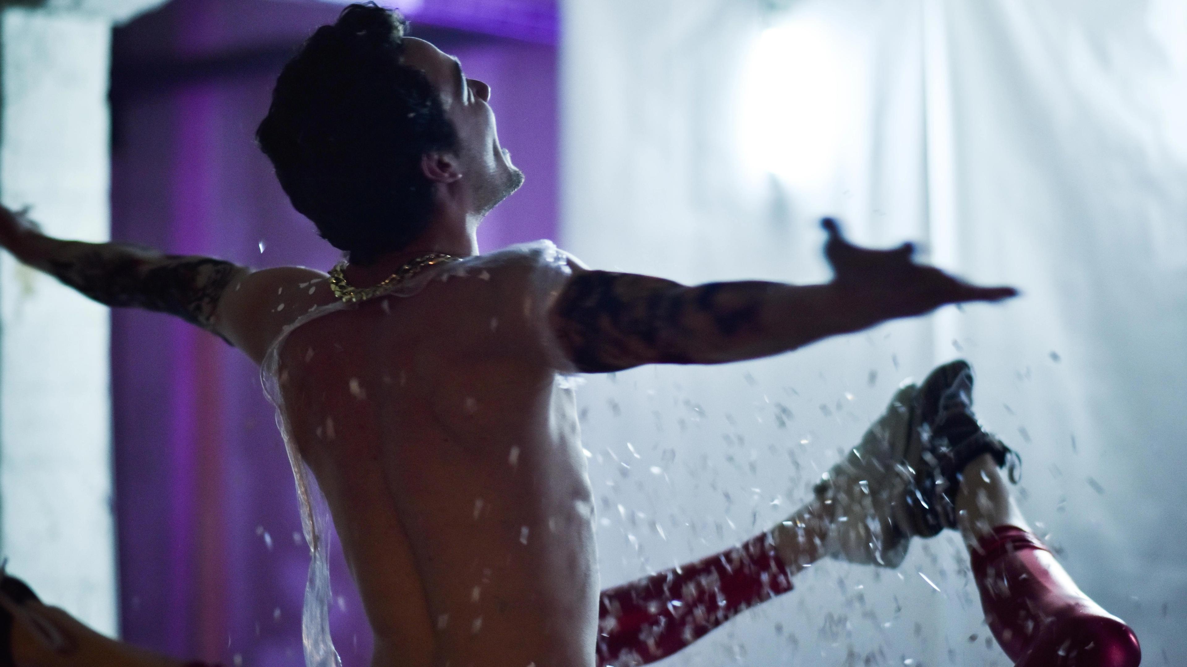 Une de la compagnie Les Barbares