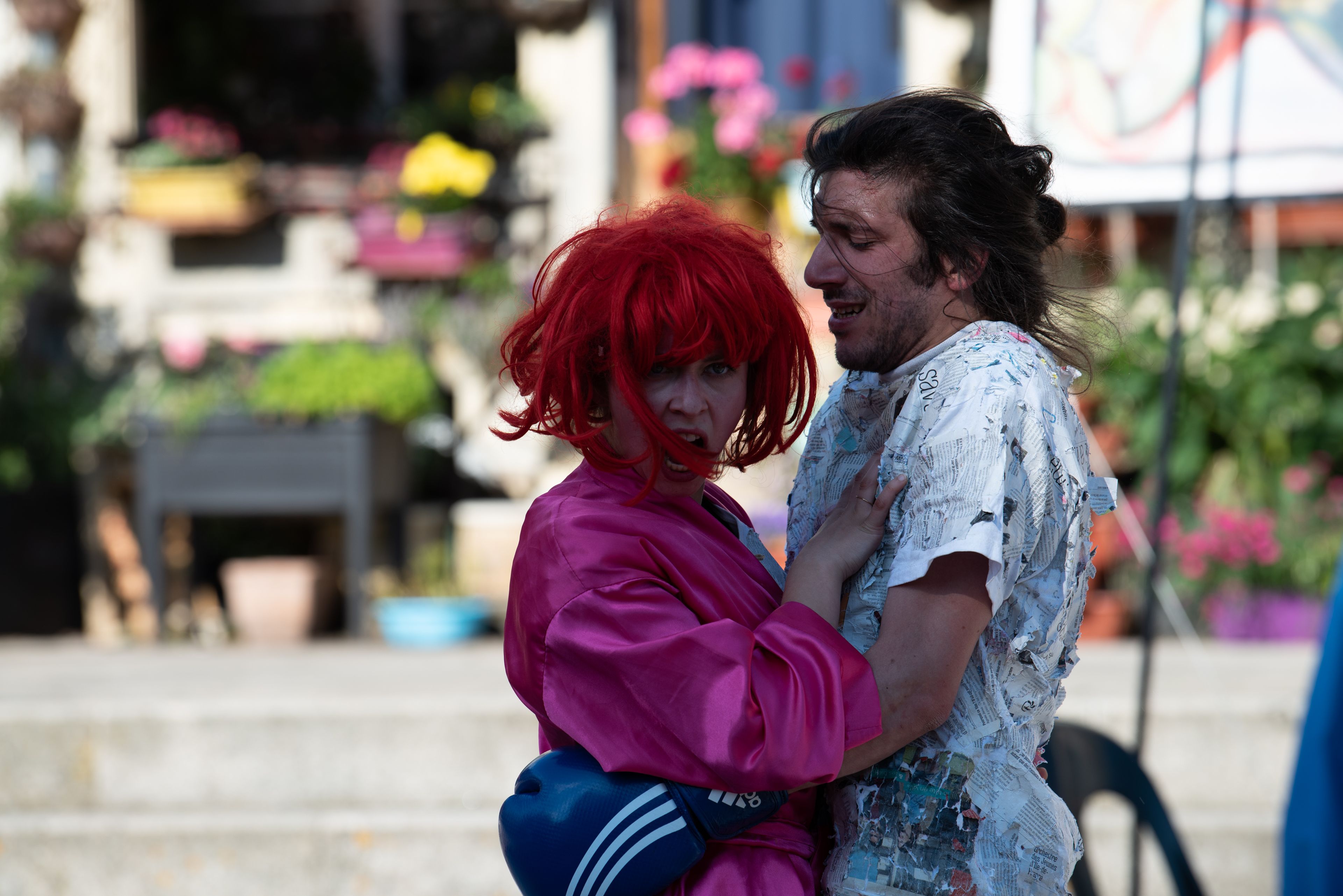 Une de la compagnie Les Barbares