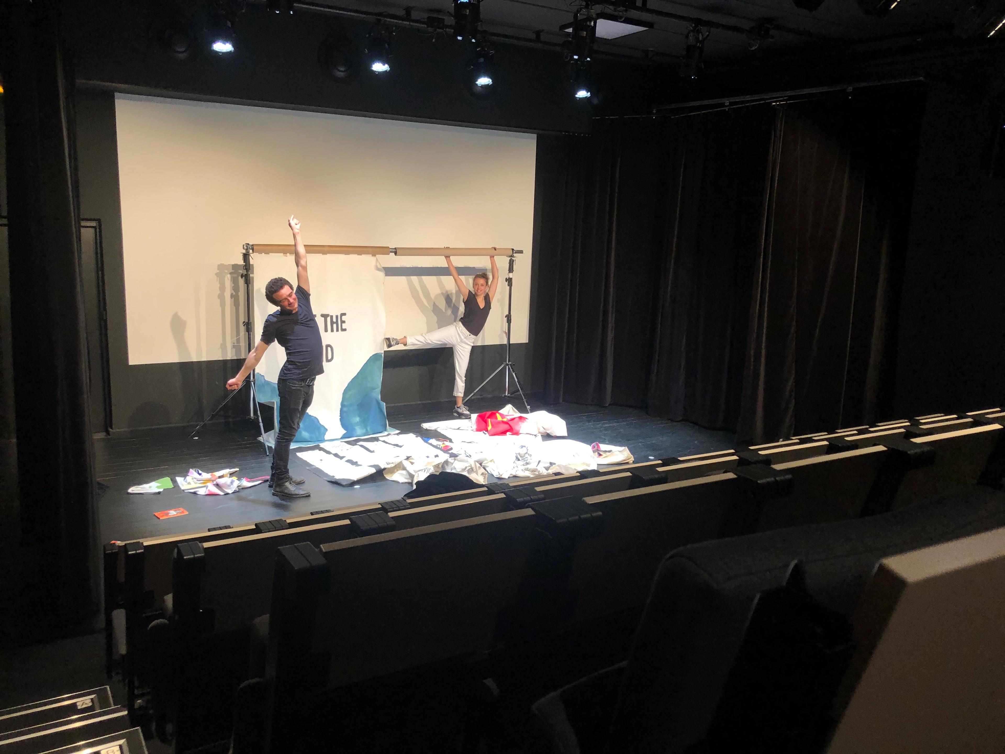 Une photo de la compagnie Les Barbares.