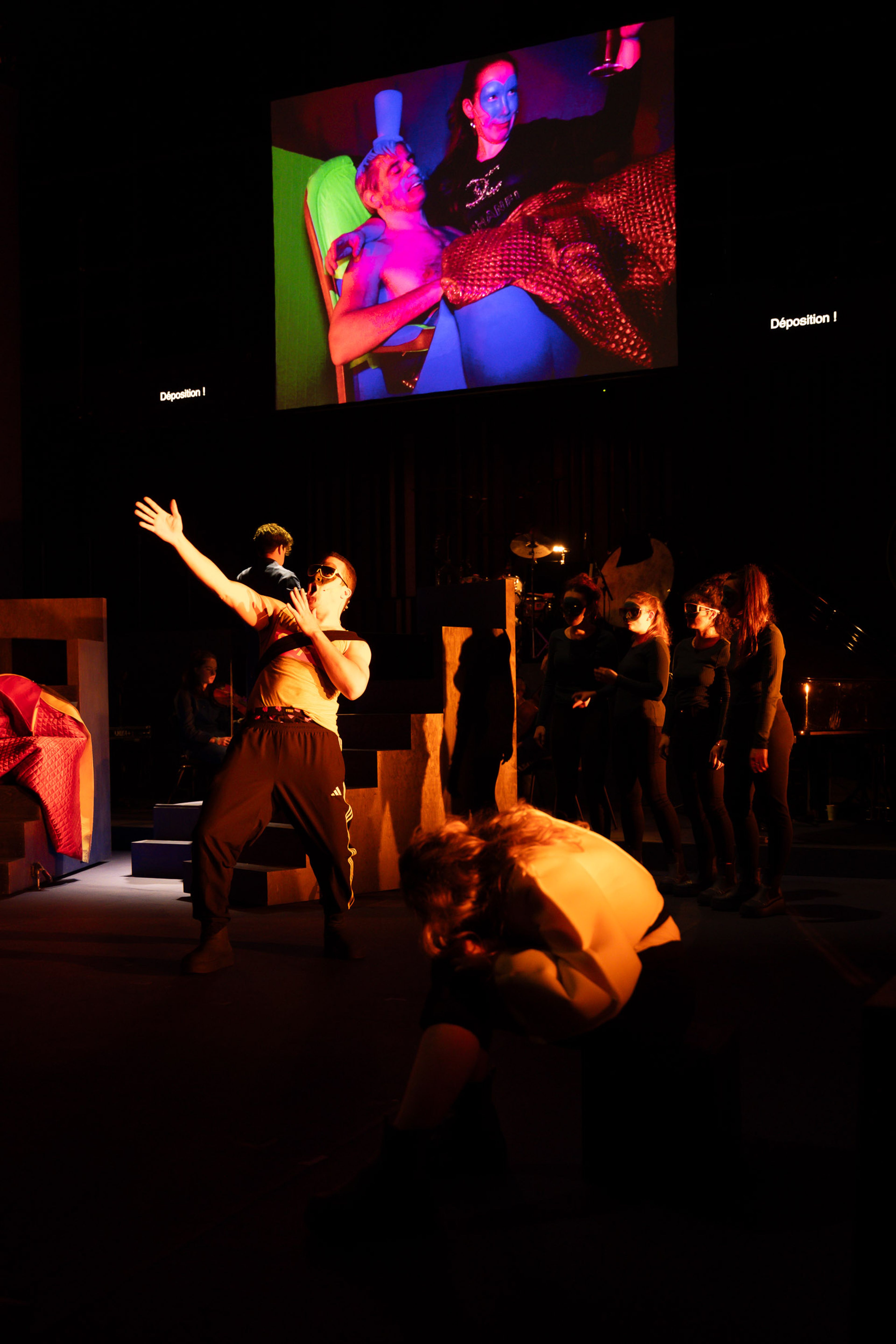 Une de la compagnie Les Barbares