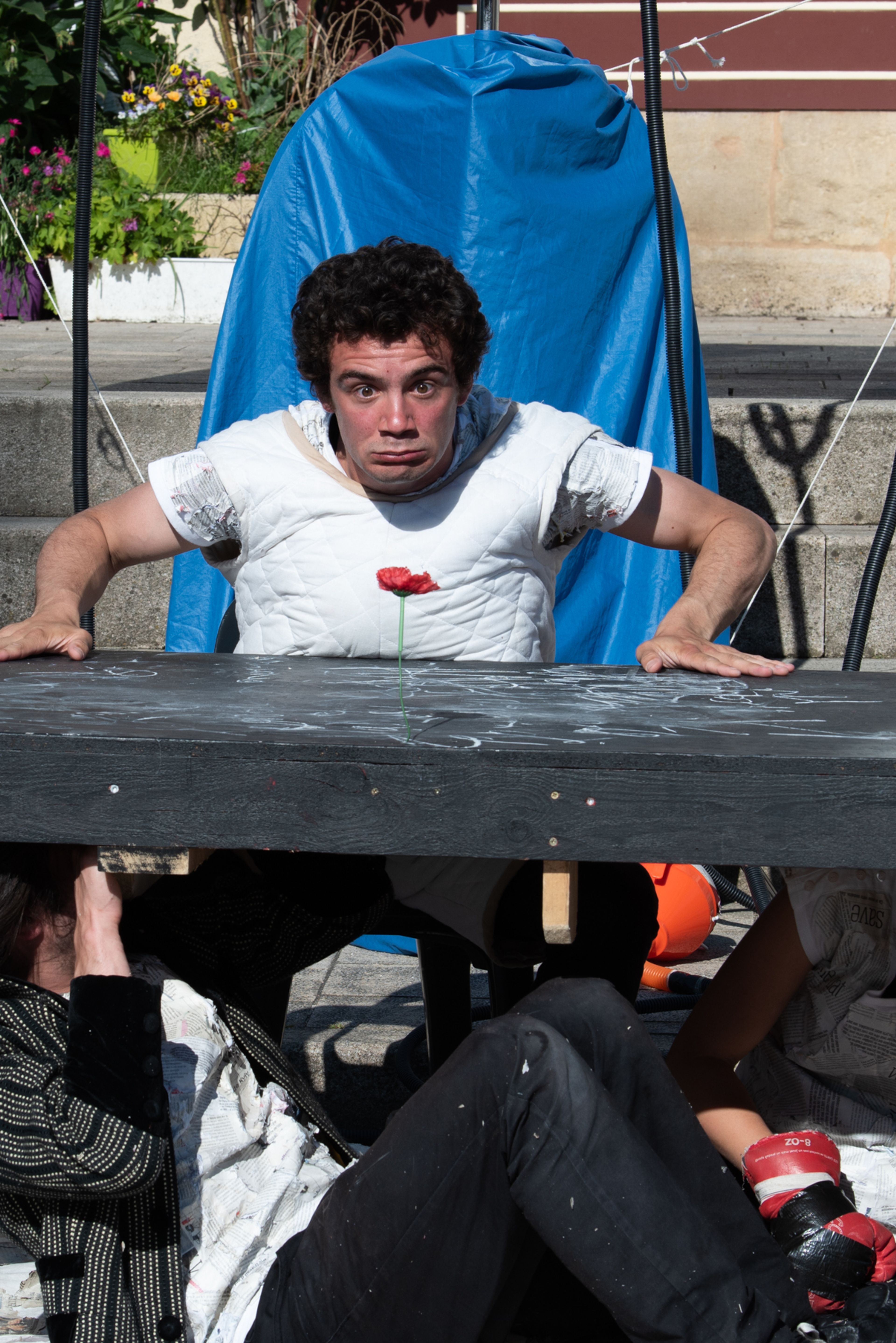 Une de la compagnie Les Barbares