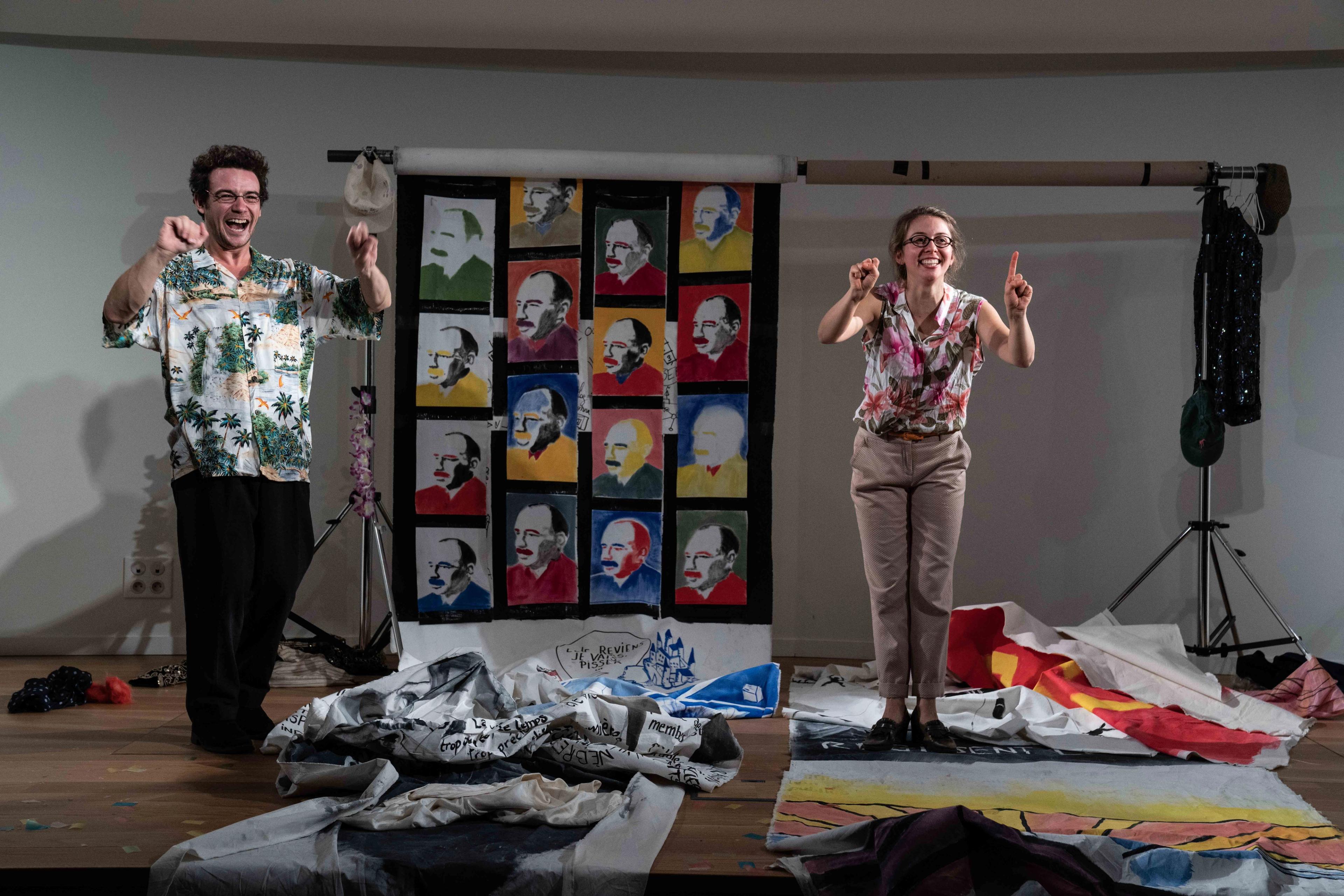 Une de la compagnie Les Barbares