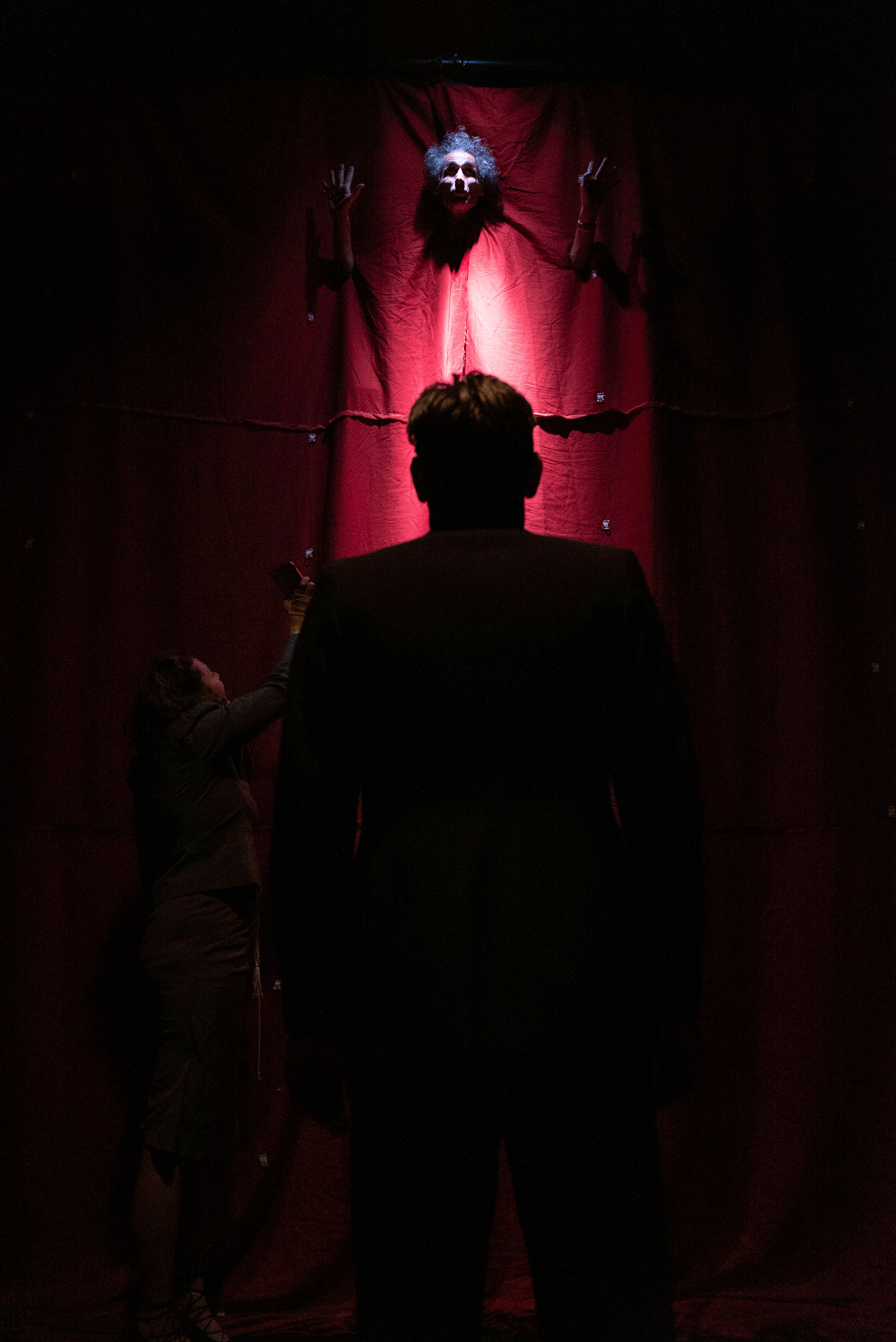 Une de la compagnie Les Barbares