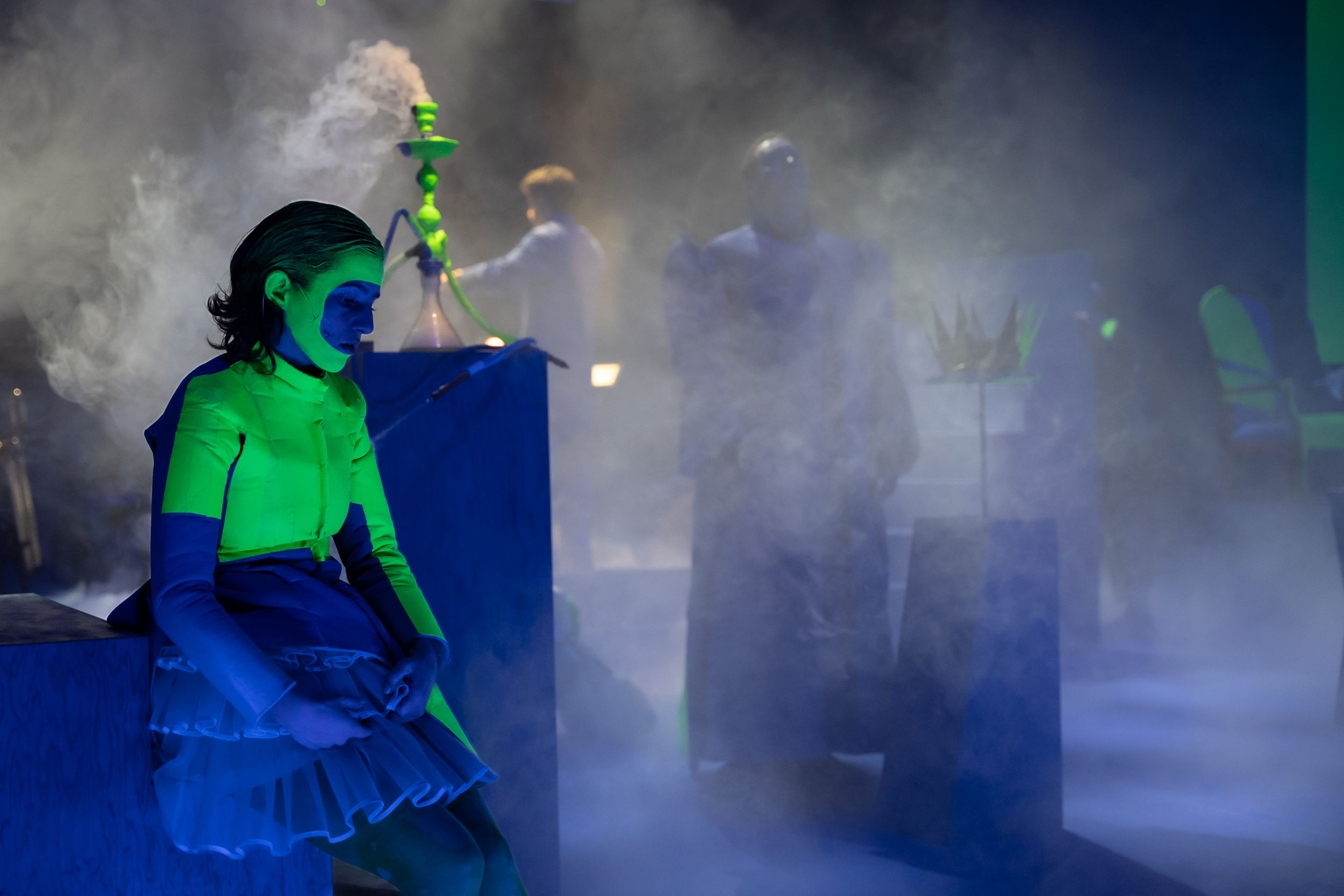 Une de la compagnie Les Barbares